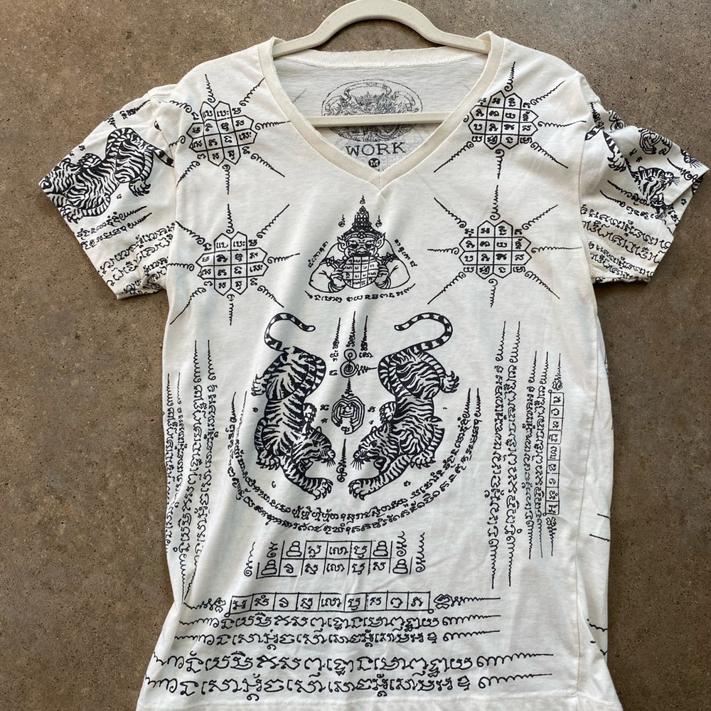 Men’s Shirt in Size M from Thailand (made in Thailand, bought in Thailand)